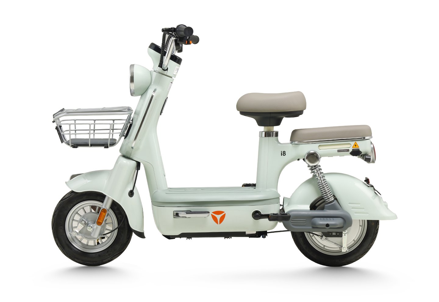 i8 H
